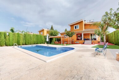 CHALET CON PISCINA EN LA ALCAYNA¡¡¡¡¡¡¡