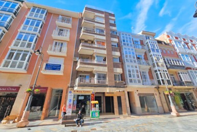 Se vende exclusivo piso de 177 m2 aprox en pleno centro de cartagena