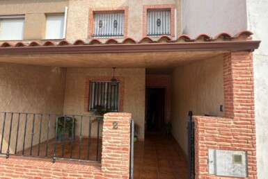 ¡¡ FANTASTICO DUPLEX UNIFAMILIAR EN EL CORAZON DE CEUTI !!