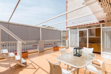 Espectacular ático tipo dúplex con una amplia terraza