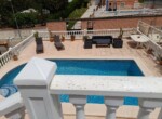 Se vende chalet con piscina privada en Los Balcones