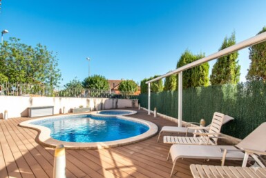 COQUETO CHALET EN ALTORREAL AL LADO DEL CAMPO DE GOLF