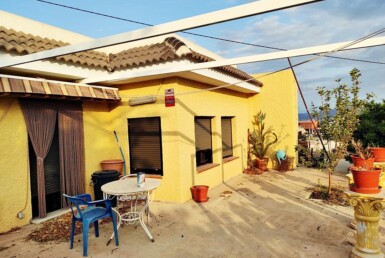 ¡Oportunidad única para crear el hogar de tus sueños en La Ñora! 🏡✨