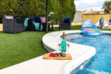 ¡EL CHALET QUE BUSCAS ESTA EN LOS CONEJOS!