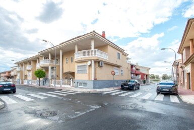 Espectacular Adosado con todos los detalles en el Panderón de Molina de Segura