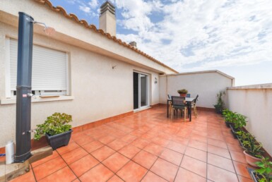 Espectacular Ático Dúplex en El Raal: Confort y Elegancia