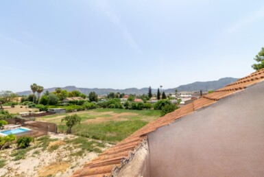 Chalet en Los Dolores.