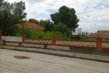 Terreno Urbano con Piscina en Zona Los Conejos