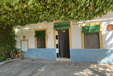 Encantadora vivienda con terreno en un entorno idílico de Macisvenda